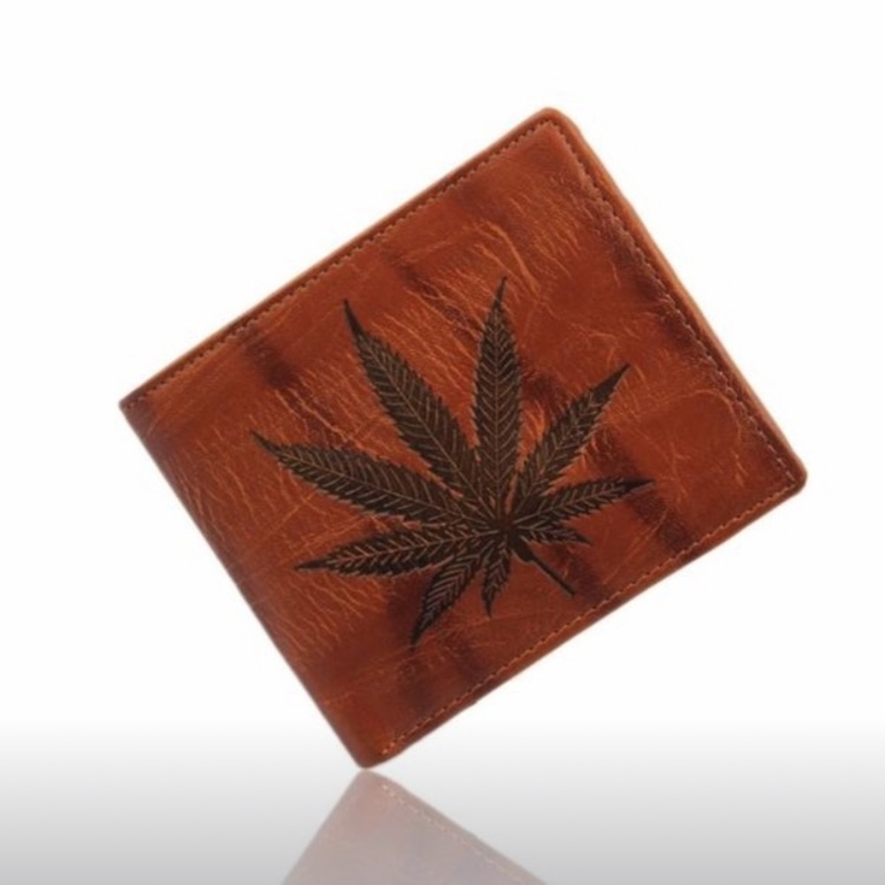 Men’s Leaf Pattern Wallet